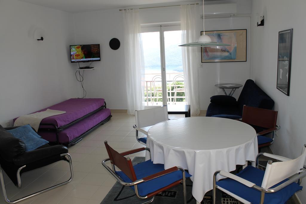 Apartments Vila Marica 拉巴克 客房 照片