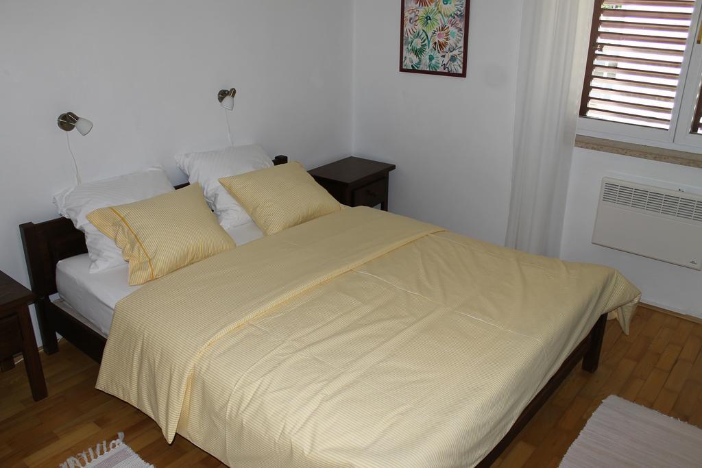 Apartments Vila Marica 拉巴克 客房 照片